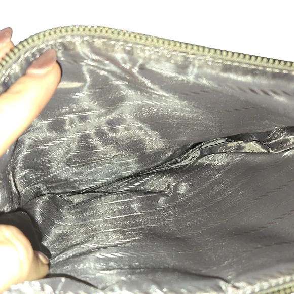 Simply Vera Vera Wang Faux Snakeskin Convertible Crossbody Bag Neutral Grey - Picture 6 of 14